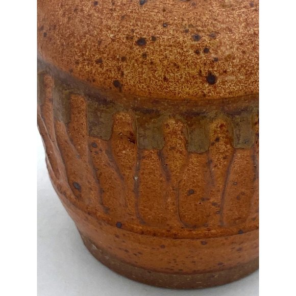 Pottery Parmesan Cheese /Powder Sugar Shaker - Picture 5 of 6